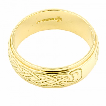 9ct gold Celtic Design Wedding Ring size L